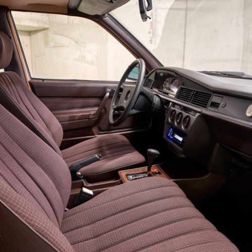 Mercedes-Benz 190E 1987