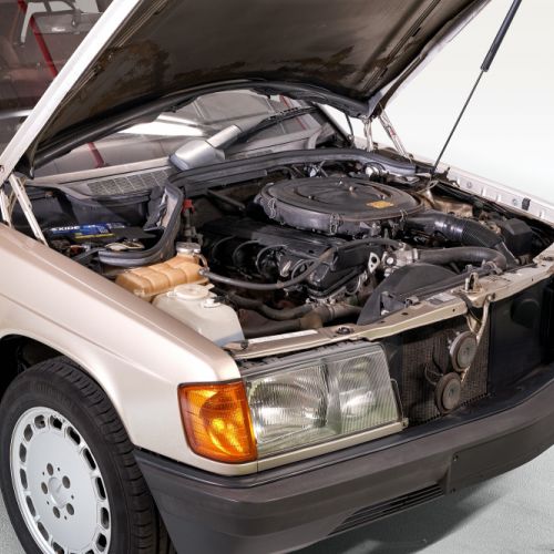 Mercedes-Benz 190E 1987