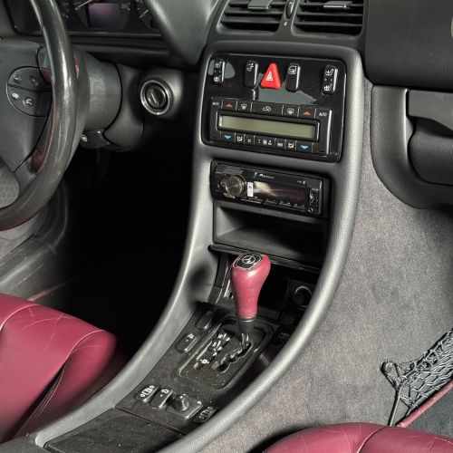 Mercedes-Benz CLK320 1999