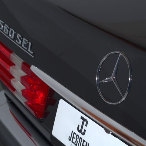 Mercedes-Benz 560SEL 1988