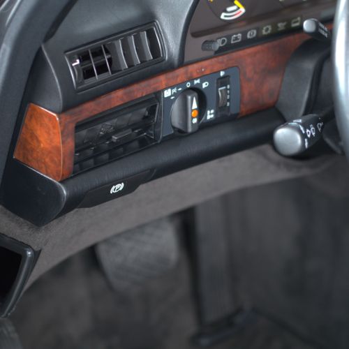 Mercedes-Benz 560SEL 1988