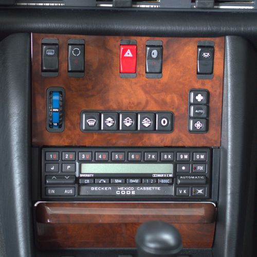 Mercedes-Benz 560SEL 1988
