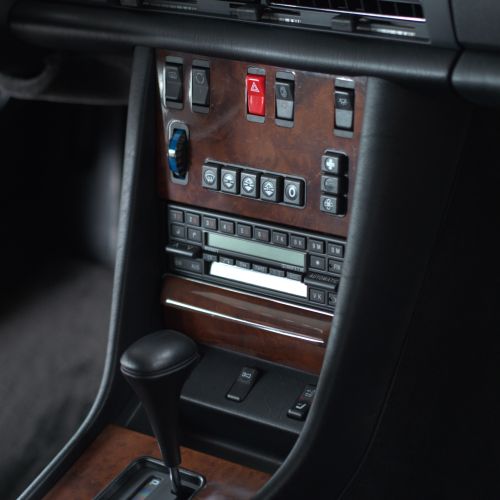Mercedes-Benz 560SEL 1988