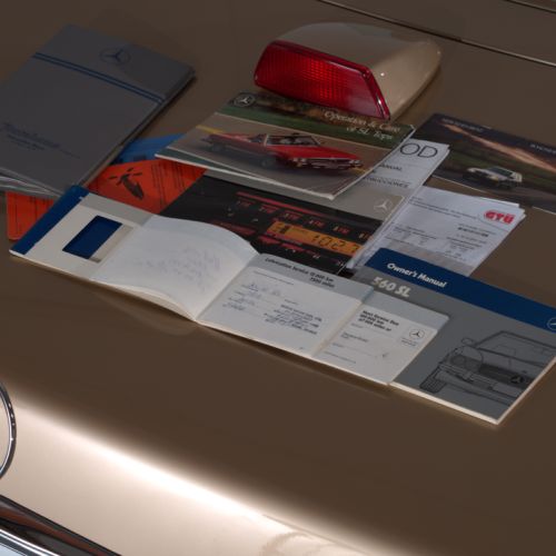 Mercedes-Benz 560SL 1987