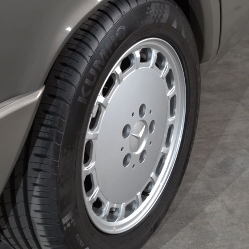 Mercedes-Benz 190E 1989