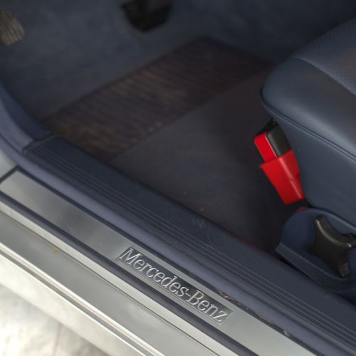 Mercedes-Benz E240 1999