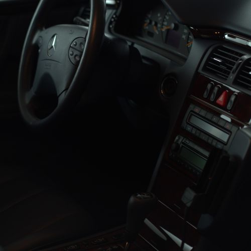 Mercedes-Benz E240 1999