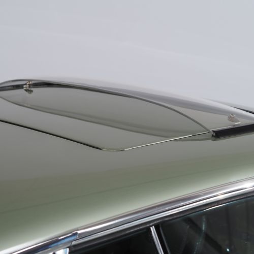 Mercedes-Benz 450SLC 77