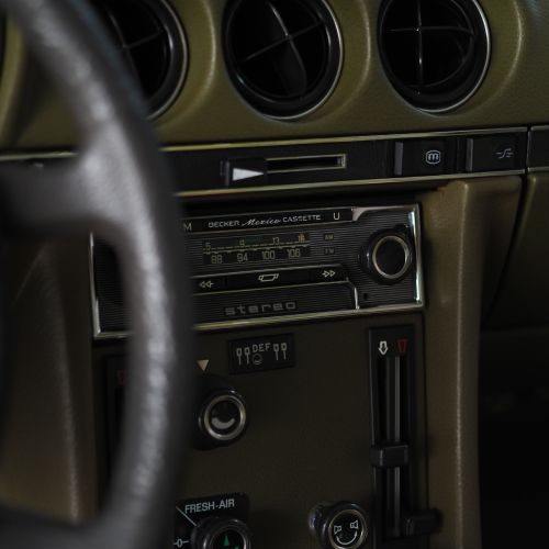Mercedes-Benz 450SLC 77