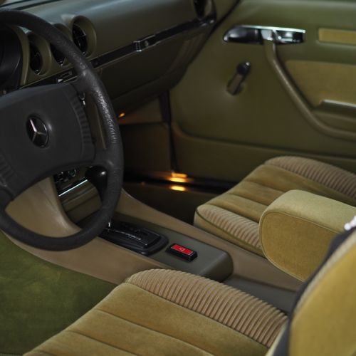 Mercedes-Benz 450SLC 77