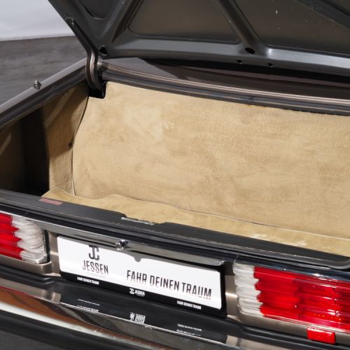 Mercedes-Benz 560SL 88