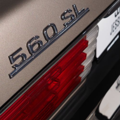 Mercedes-Benz 560SL 88