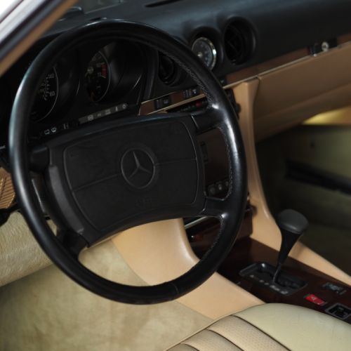 Mercedes-Benz 560SL 88