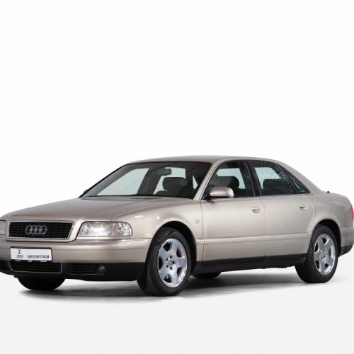 Audi A8 3.7 quattro 2000