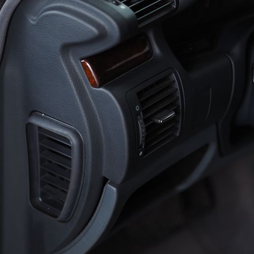 Audi A8 3.7 quattro 2000