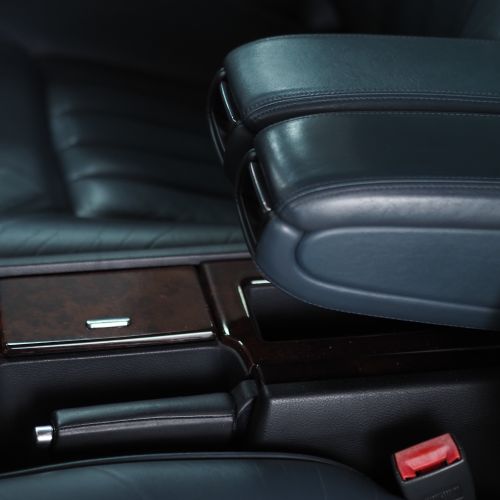 Audi A8 3.7 quattro 2000