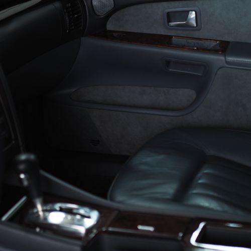 Audi A8 3.7 quattro 2000