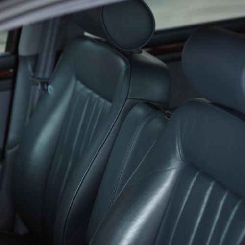 Audi A8 3.7 quattro 2000