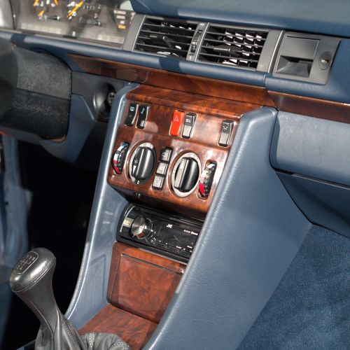 Mercedes-Benz 300CE 1991