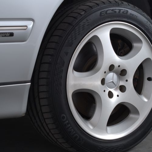 Mercedes-Benz E430 4MATIC 2001