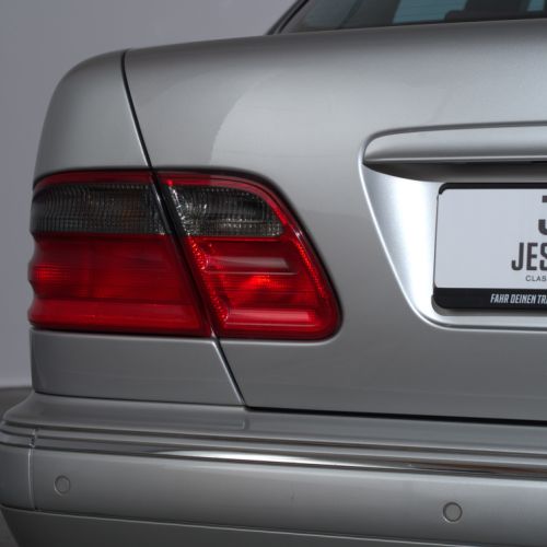 Mercedes-Benz E430 4MATIC 2001