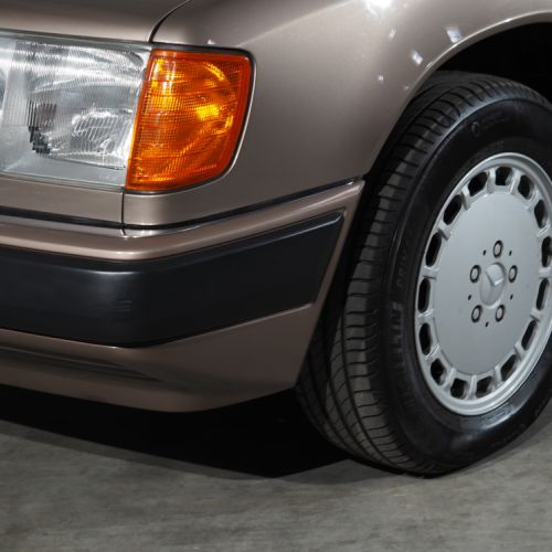 Mercedes-Benz 300E 4MATIC 1993