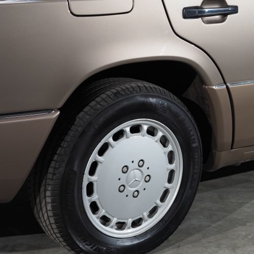 Mercedes-Benz 300E 4MATIC 1993