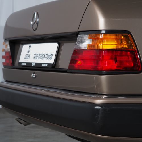 Mercedes-Benz 300E 4MATIC 1993